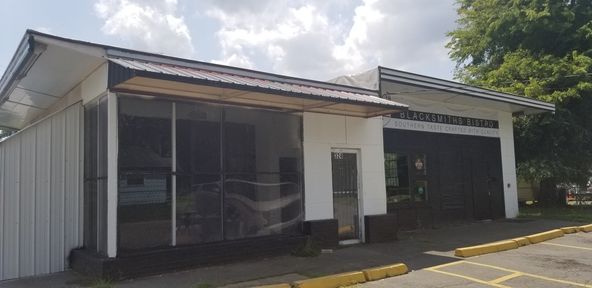 Commercial Building with I-30 Visibility, North Little Rock: 324 E 13th St, North Little Rock, AR 72114